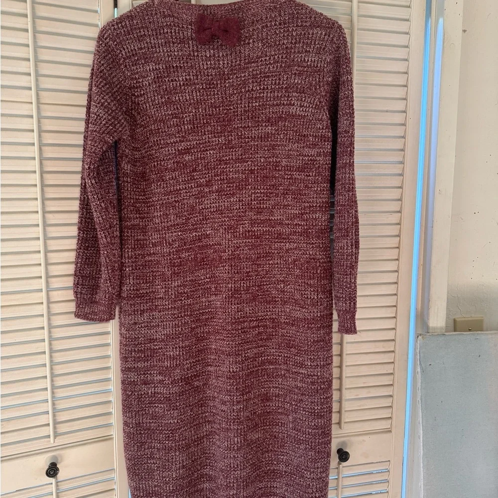 Elegant Maroon Knit Dress - Picture 2 of 4